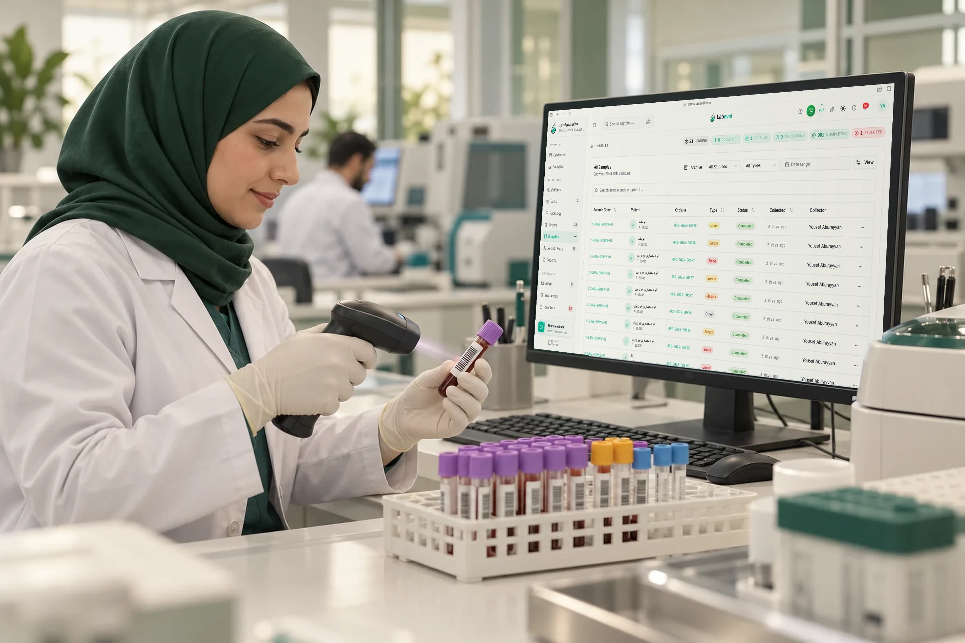 Illustrative scene of a technician scanning a sample beside a Labevol laboratory workflow